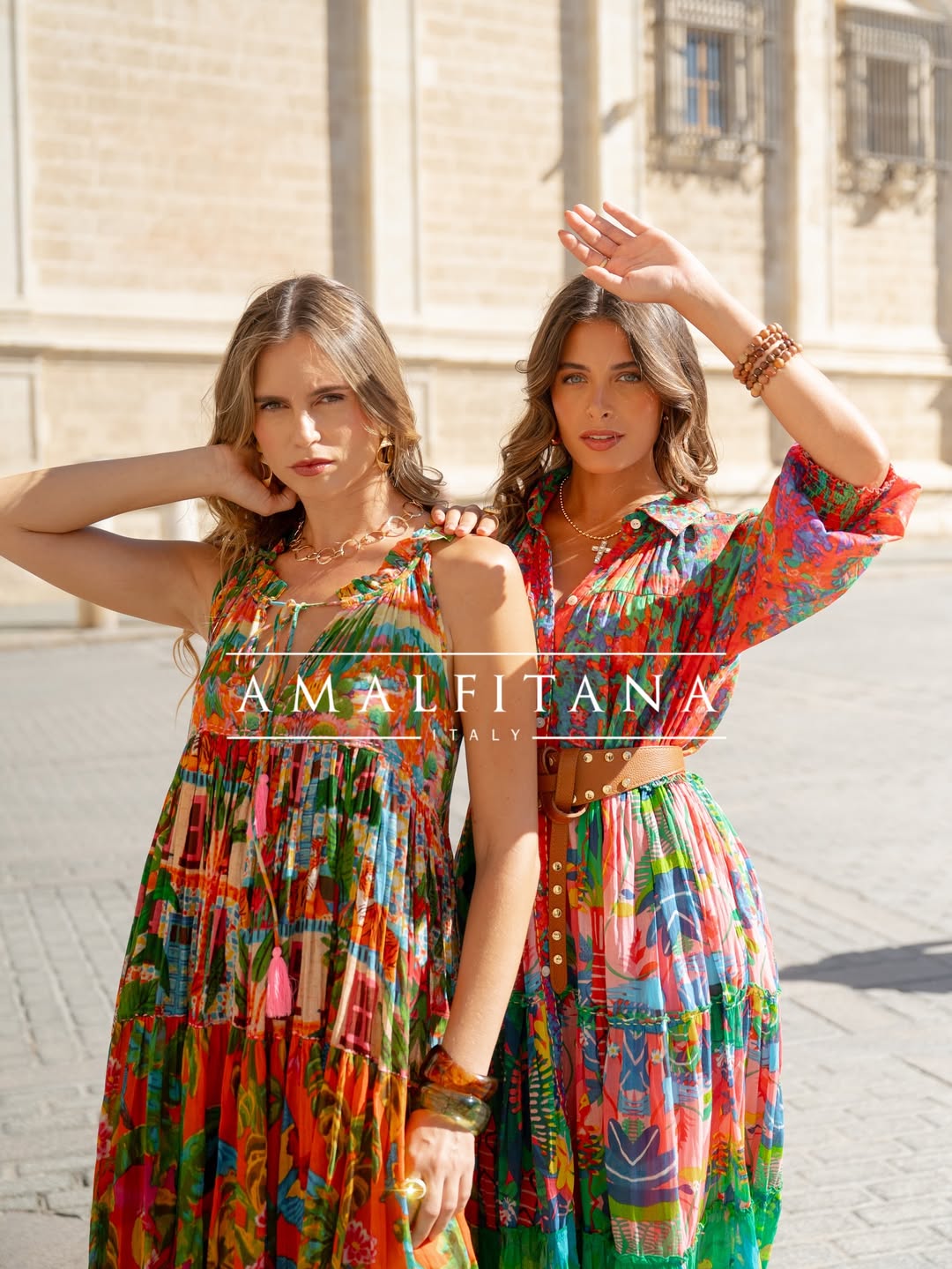 Gloria C y Julia R en campaña de Amalfitana Italy
