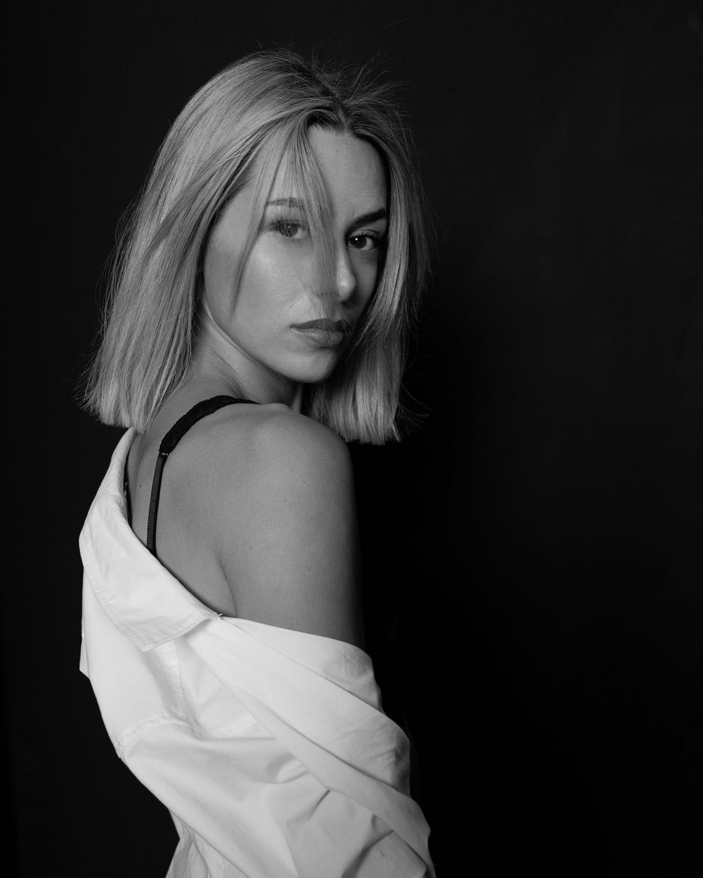 16-lara-a-main-book-six-management.jpg