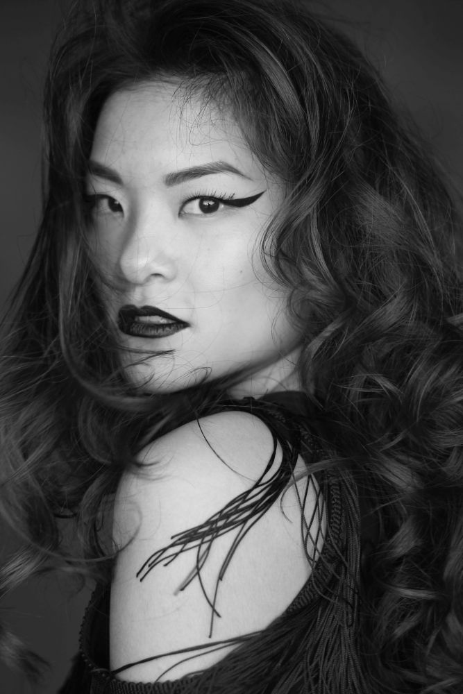 18-laura-qin-g-main-book-six-management.jpg