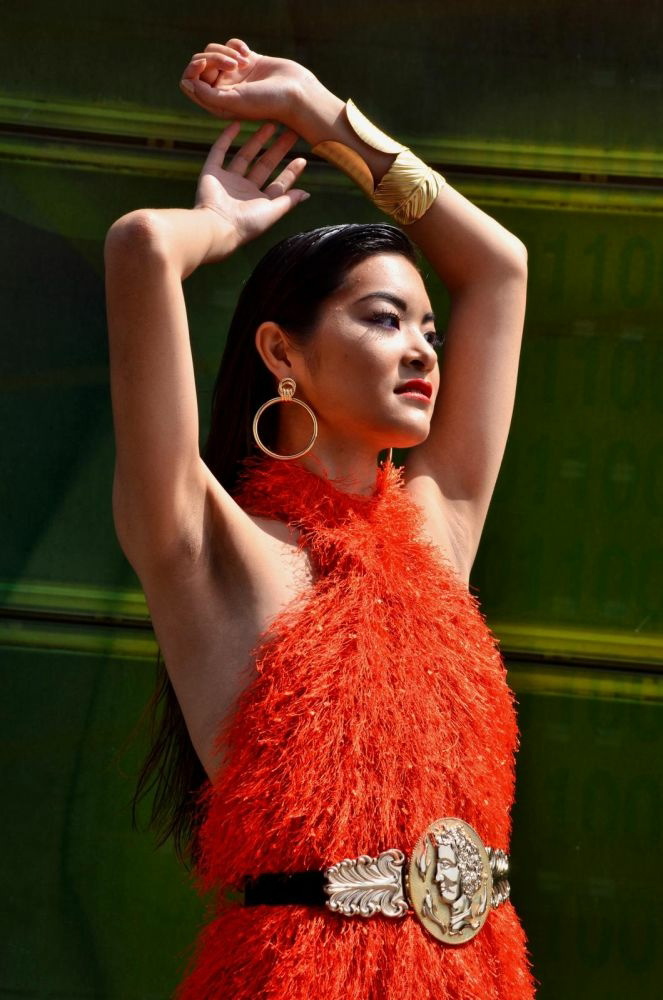 20-laura-qin-g-main-book-six-management.jpg