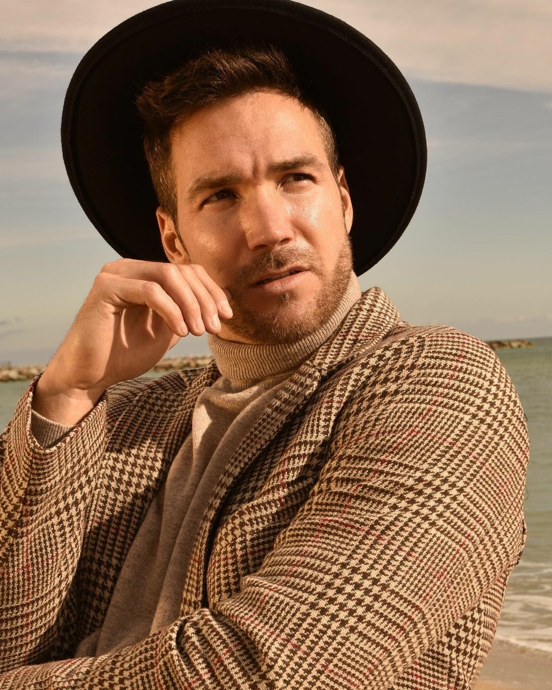 5-xavi-g-main-book-six-management.jpg